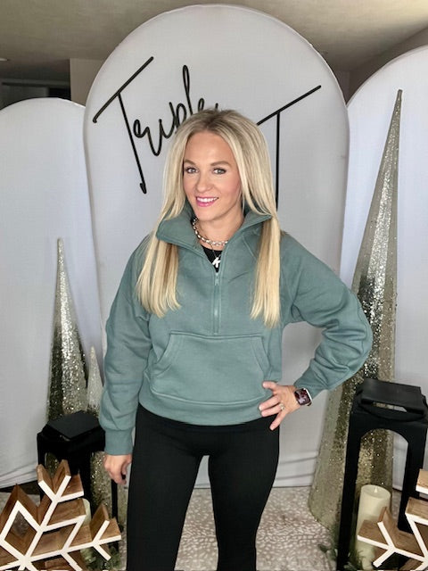 Fleece half zip kangaroo pocket sweatshirt